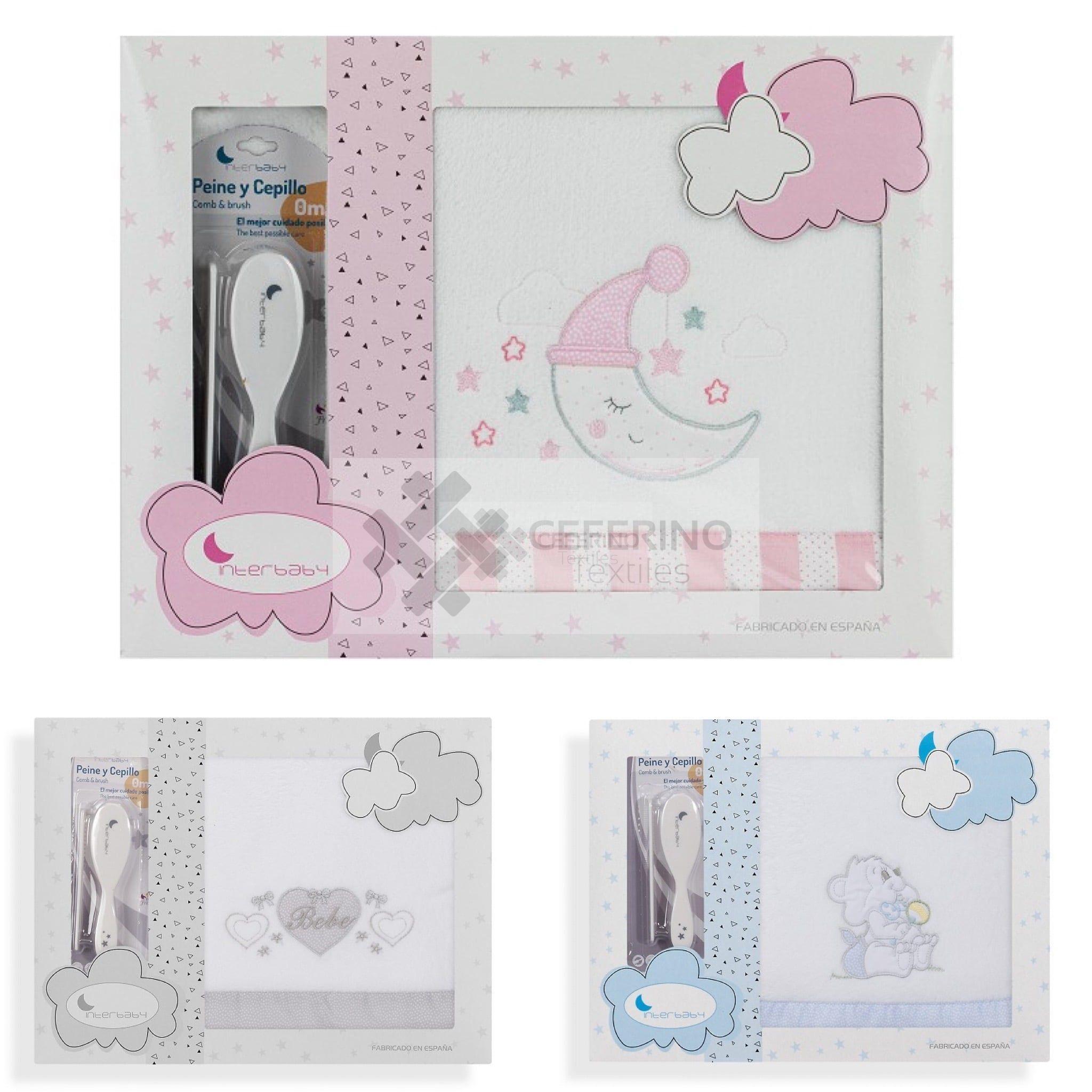 Tripitico cuna de coralina con cepillo Interbaby fondo blanco.